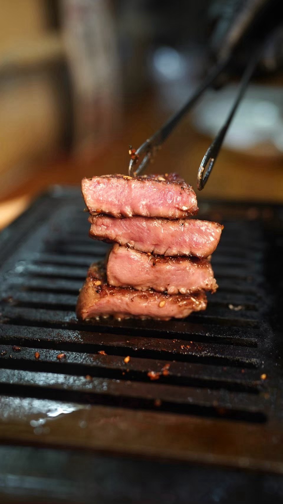 香ばしく焼いた牛タン